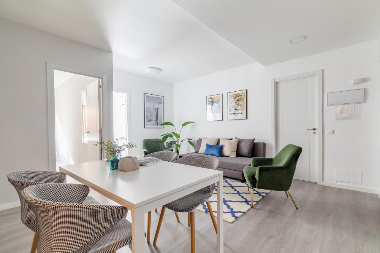 Apartamento Junto A Gran Via Madrid Bagian luar foto