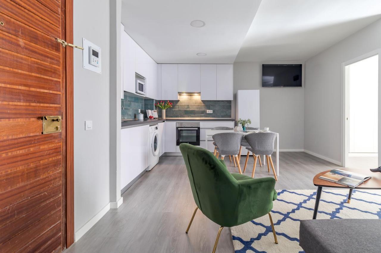 Apartamento Junto A Gran Via Madrid Bagian luar foto