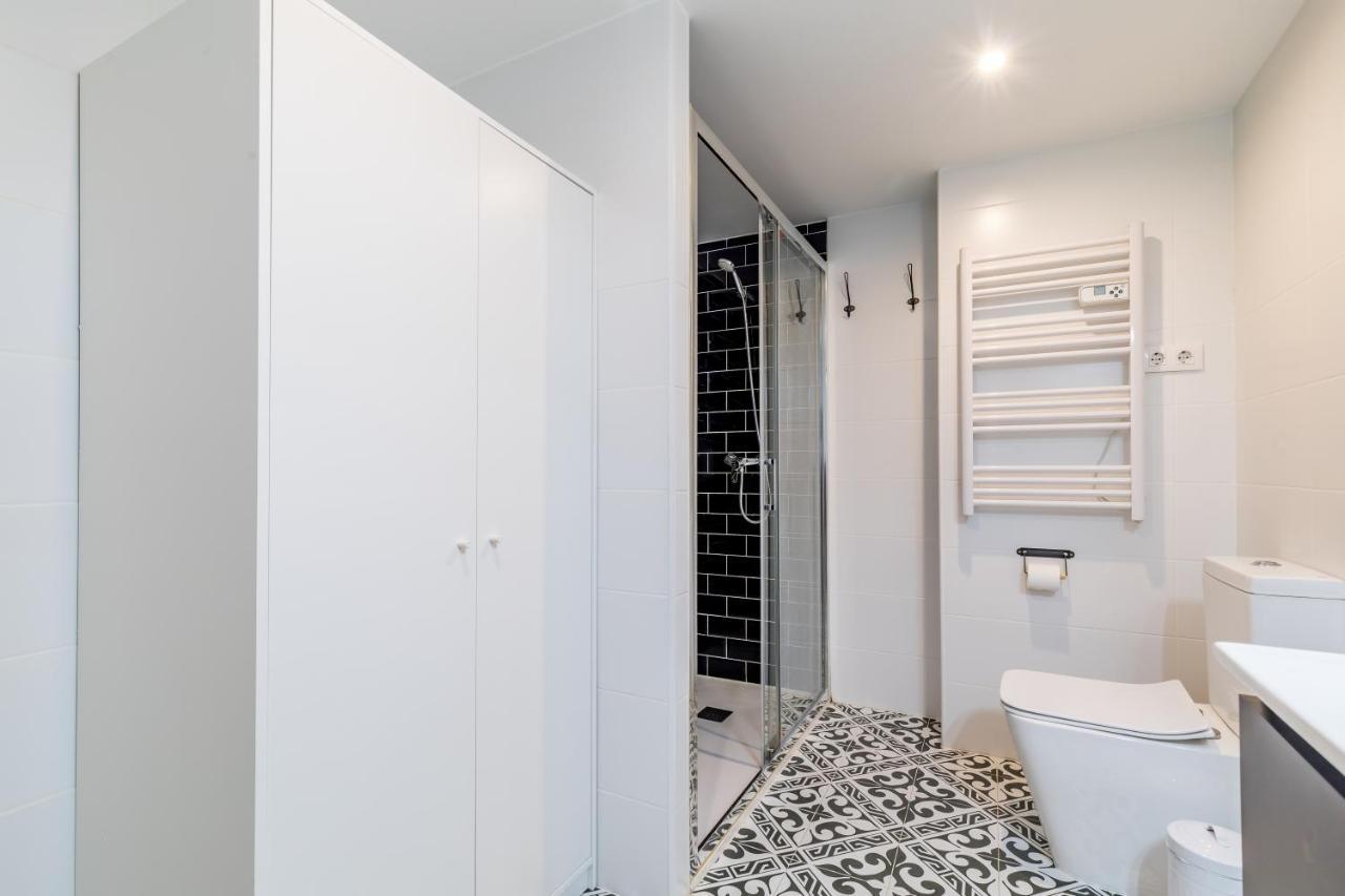 Apartamento Junto A Gran Via Madrid Bagian luar foto