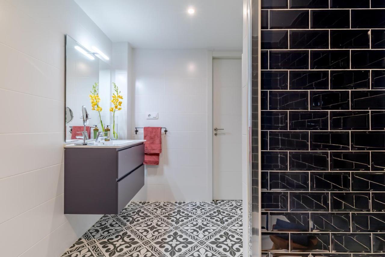 Apartamento Junto A Gran Via Madrid Bagian luar foto